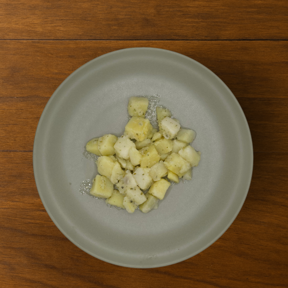 PATATE-AL-VAPORE-PREZZEMOLATE-Sfondo-legno.png